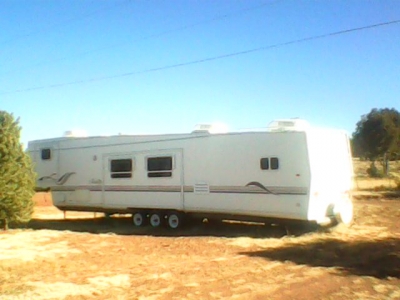 45 Ft 5th Wheel Winter Special Very Good Condition